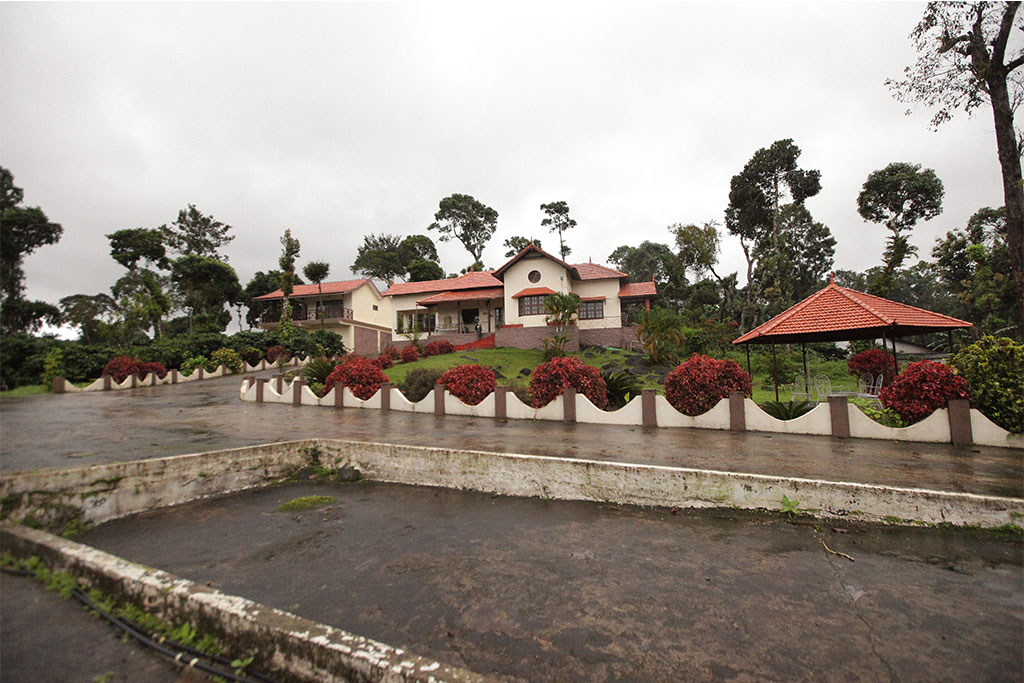 coorg bungalow with food